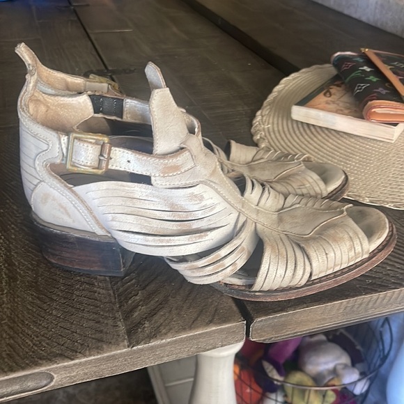 Freebird by Steven Arrow Heeled Sandal size 9 - Picture 5 of 13